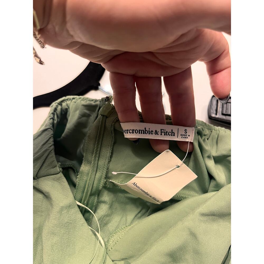 NWT Abercrombie & Fitch Green V-Neckline Midi Dress Size Small - Picture 6 of 8